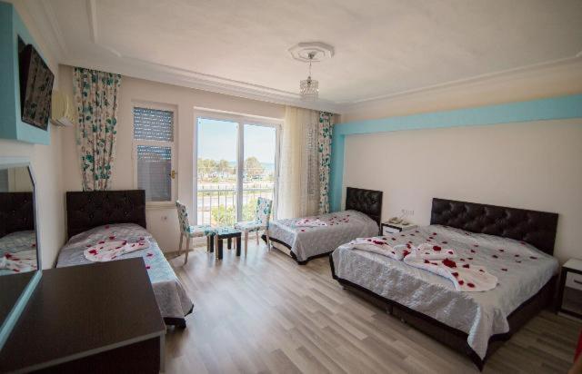 Deniz Hotel フィニケ エクステリア 写真